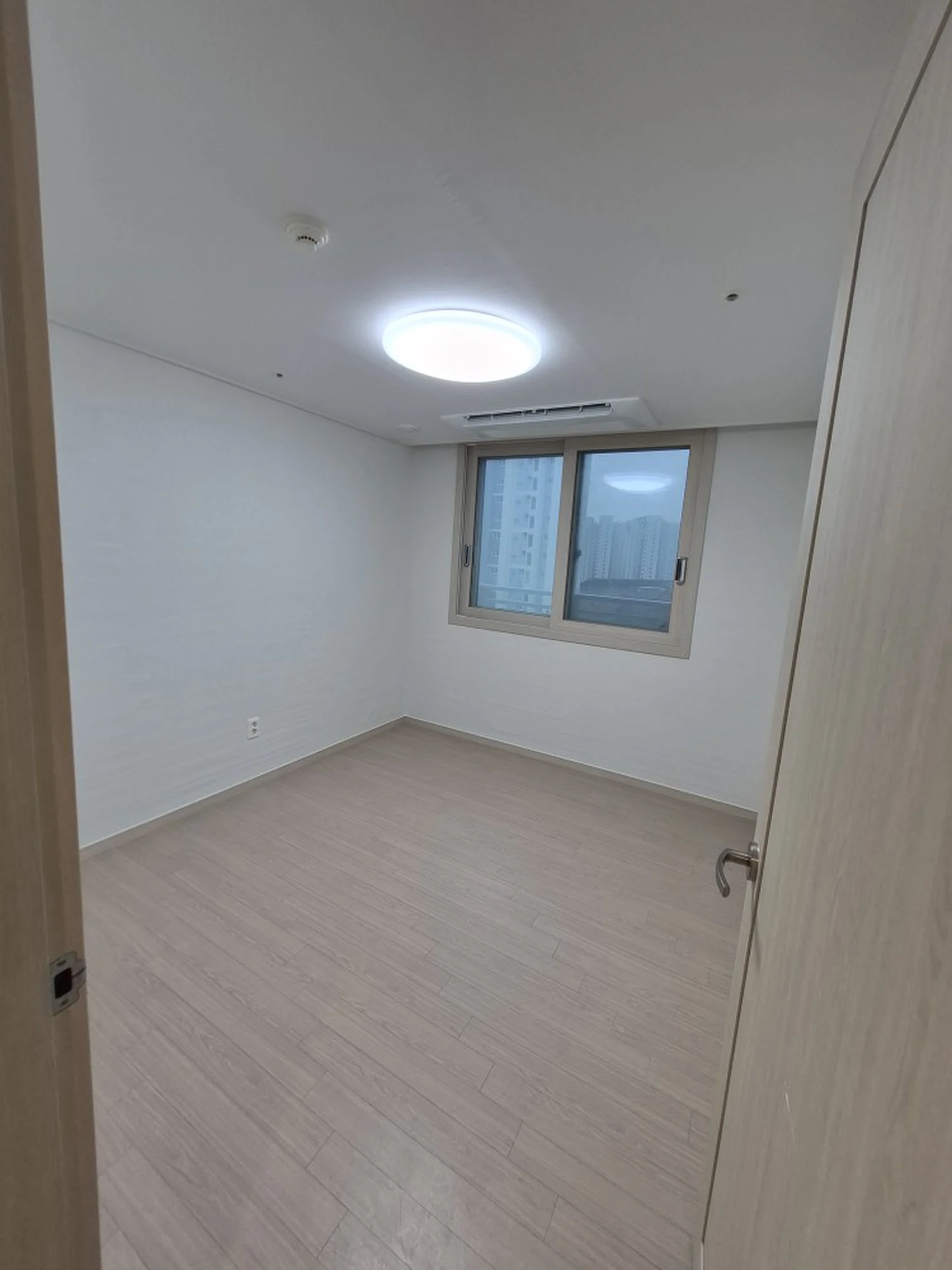 고양 일산 덕양구 29평 필름시공·실크도배 현장 실사